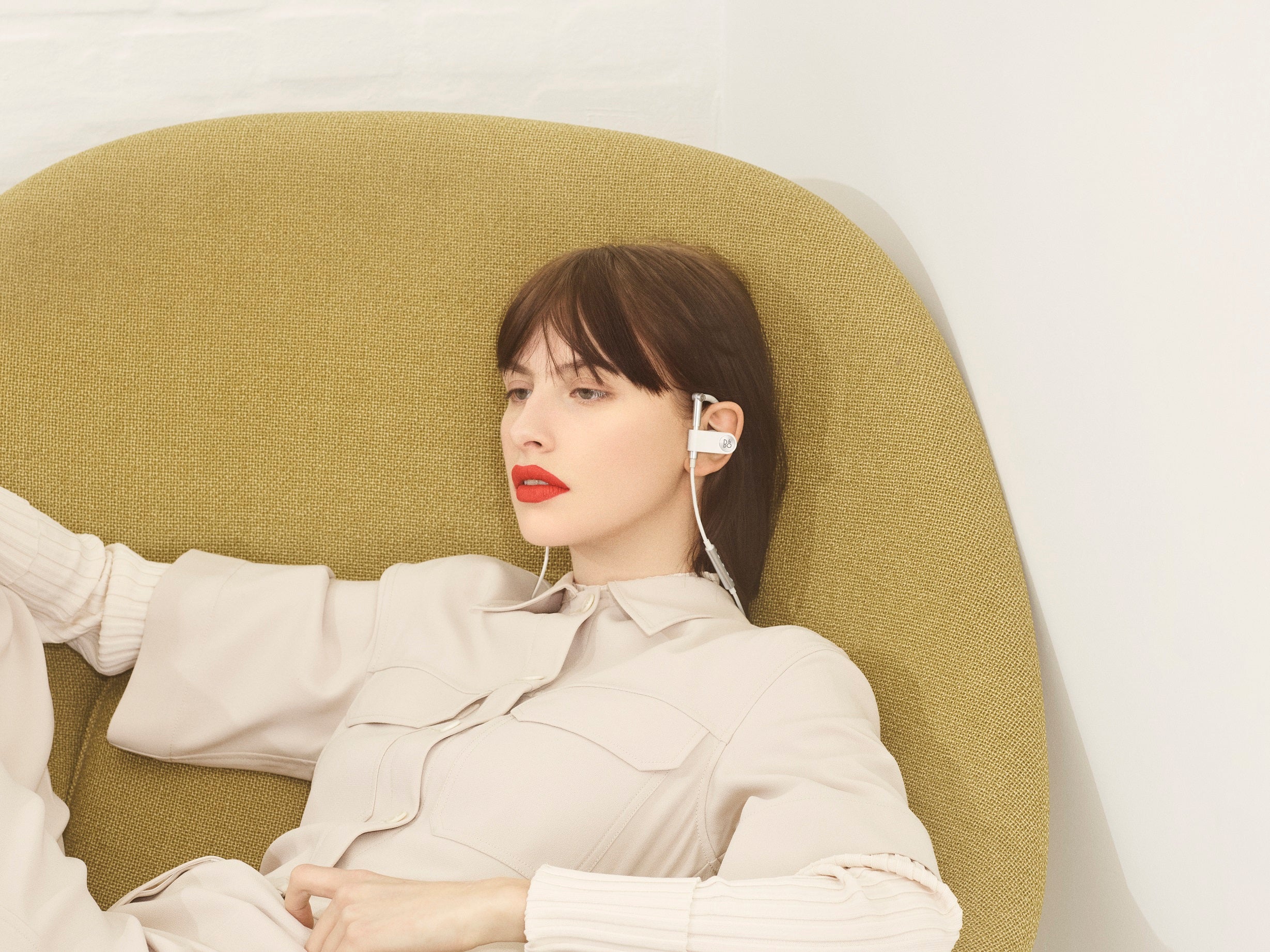 Bang & Olufsen Beoplay Earset, Premium Wireless Earphones with Adjustable Cylindrical Ear-Hooks, B&O Masterpiece (LAST ONES IN STOCK)