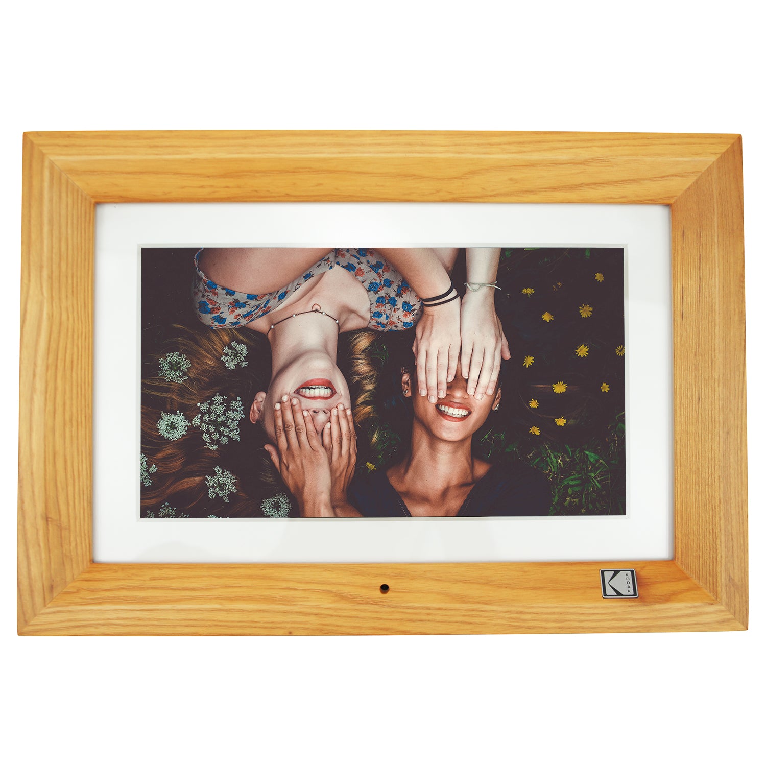 Kodak 10-inch Digital Photo Frame in Burlywood Frame photo demo