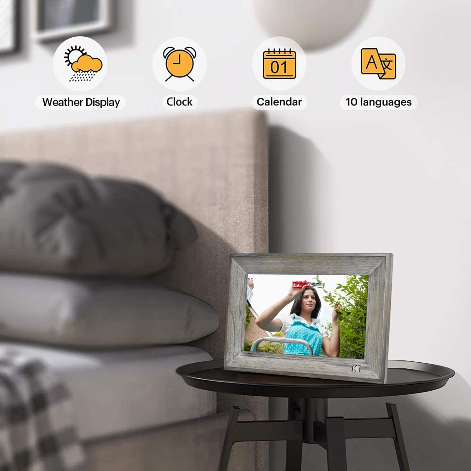 Kodak Classic Digital Photo Frame Wood 1013W can show calendars, clocks, weather and more in multiple languages