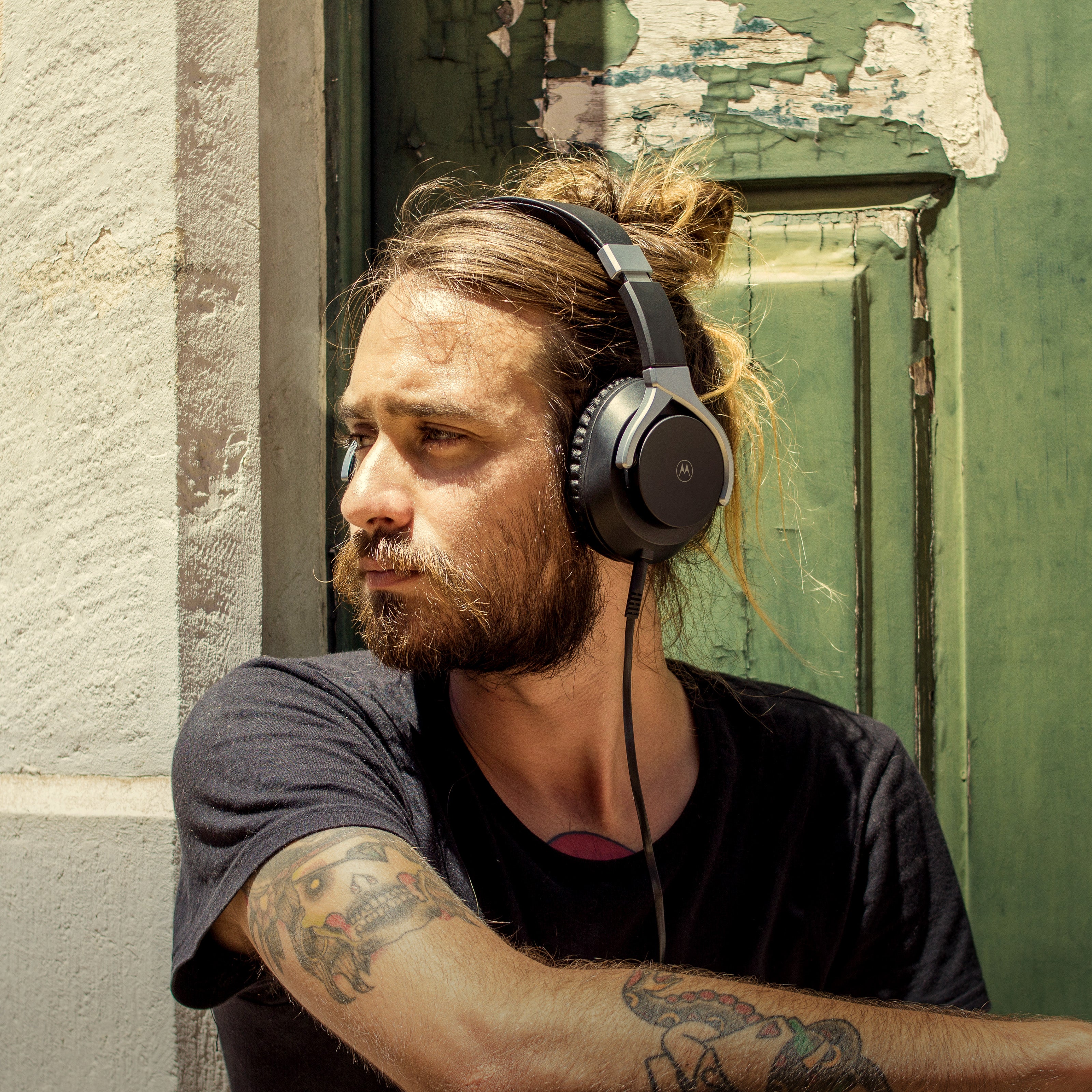 Motorola MOTO XT200 Wired Over Ear Headphones